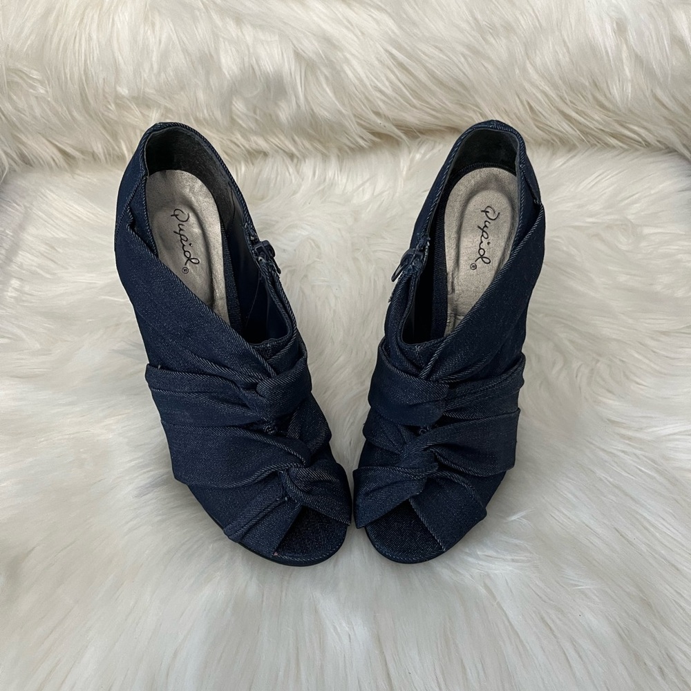 Cute demin heel pump